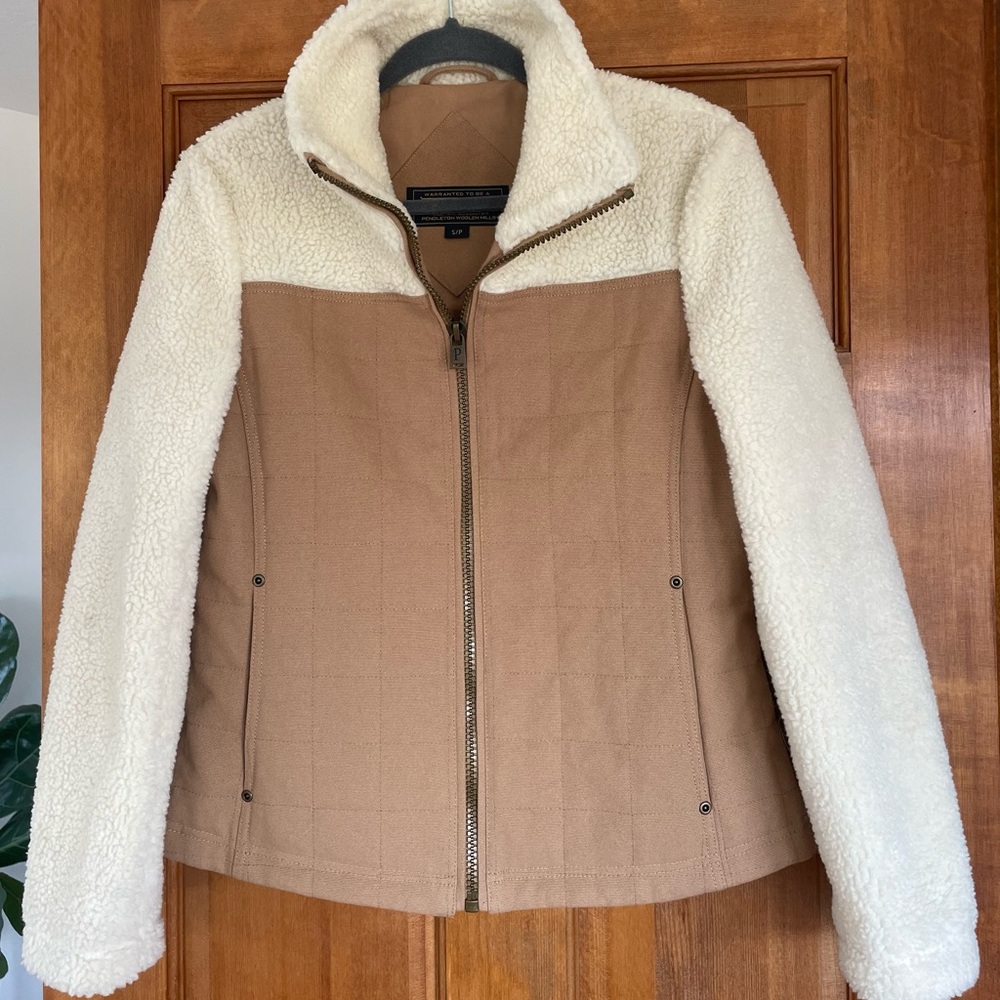 Women’s Pendleton Cream and Tan Teddy Jacket